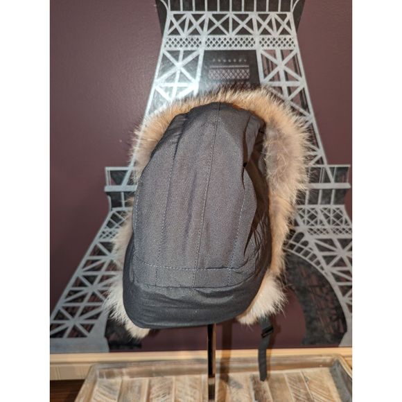 Canada Goose Aviator Hat, Gray, S/M - Picture 4 of 10